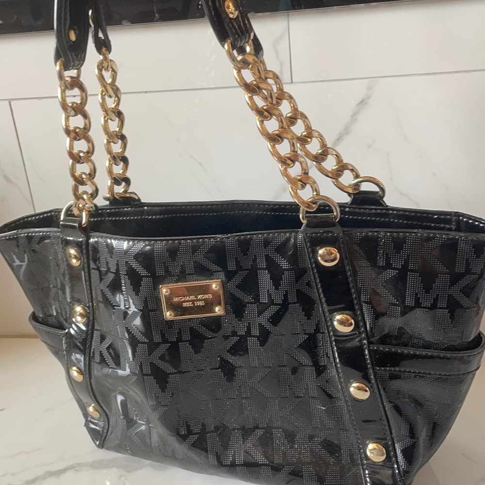 Michael kors leather purse